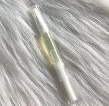 Charger l&#39;image dans la galerie, Birthday Cake cuticle oil
